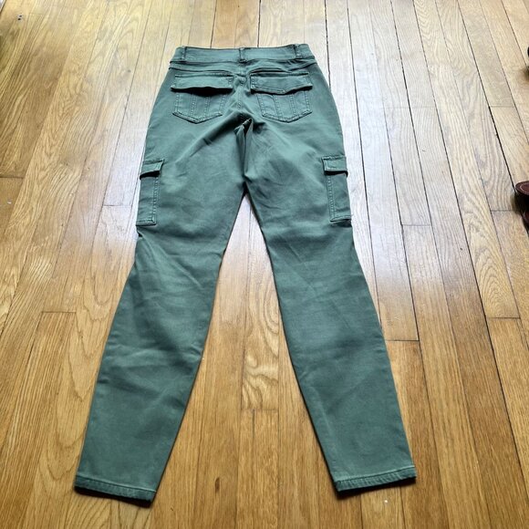 Spanx Size M Sage Green Cotton Rayon Blend Stretch Twill Ankle Cargo Pants - Picture 16 of 16